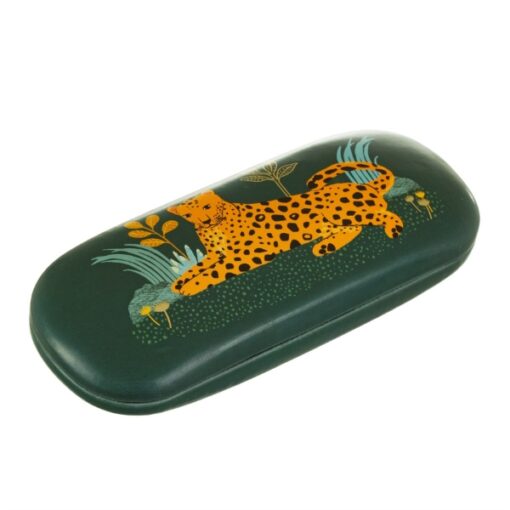 Glasögonfodral med leopard från sass & bell.