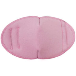 Ensfarvad lyseröd ögonklapp i tyg från Kay Fun Patch. Designad för barn som vill stärka sin syn. Kan fästas på insidan av glasögon och är perfekt för synträning. Den heter Rosa.