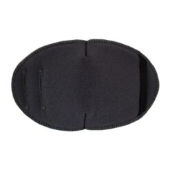 En ögonlapp av tyg för vuxna. Den fästs på insidan av glasögonen. Den är grå för en neutral och stilren look. Märket är Kay Fun Patch. Modellen heter Grå.