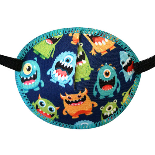 En ögonlapp med resår till lat öga. Den är blå och dekorerad med roliga turkosa, orange och gröna monster och heter Monster Fun. Den har elastik som sätts runt huvudet och är designad för barn som skelar. Ögonlappen hjälper till vid synträning. Märket är Kay Fun Patch.