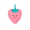 Värmeflaska med en jordgubbe-design från Sass & Belle.